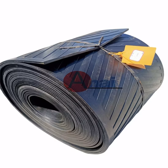 Bande transporteuse en caoutchouc Ep Chevron nervurée en tissu à chevrons résistant de haute qualité